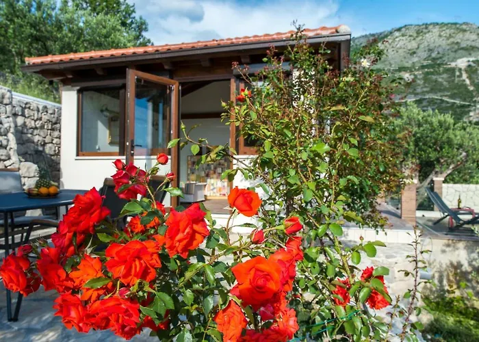 Poseydon アパート ムリニ