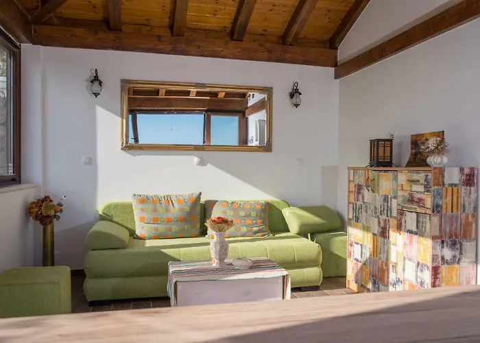 Poseydon アパート ムリニ